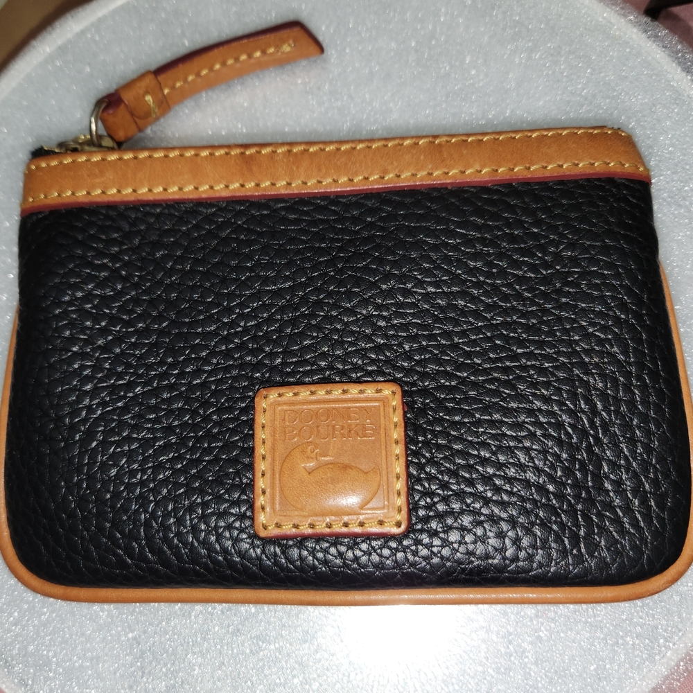 Dooney & Bourke Black and Tan Leather Wallet Coins